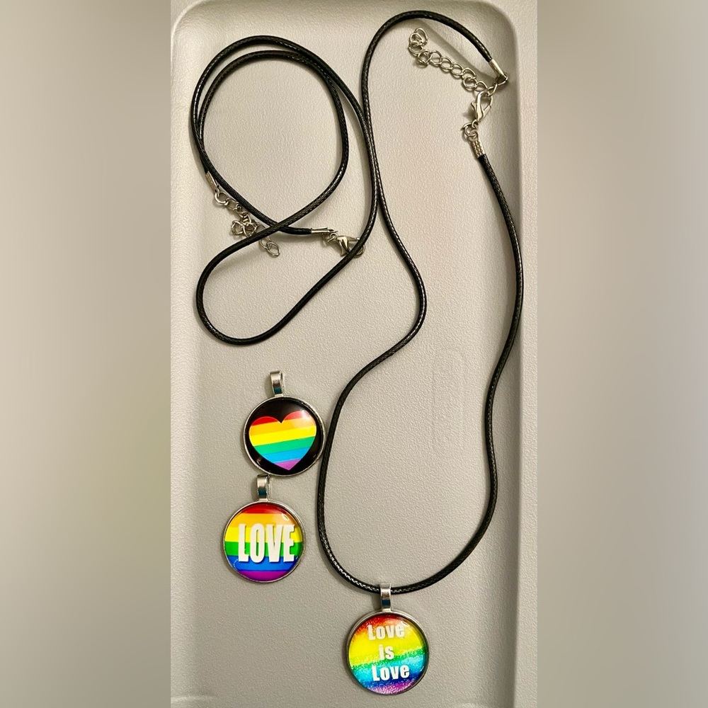 🌈 Unisex 3 Pcs Interchangeable Charm Necklace NWT